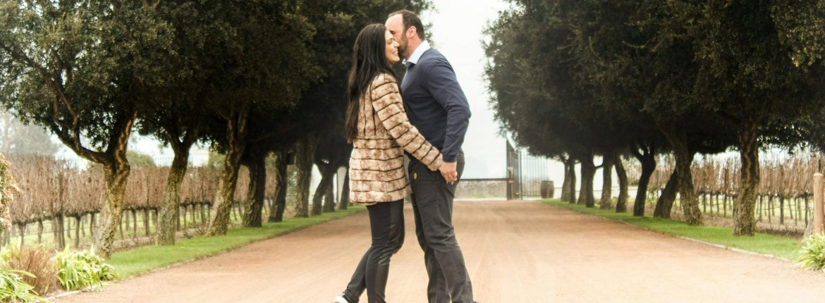 Foto tirada num belo campo na vinha Casas del Bosque